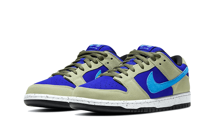 SB Dunk Low Celadon