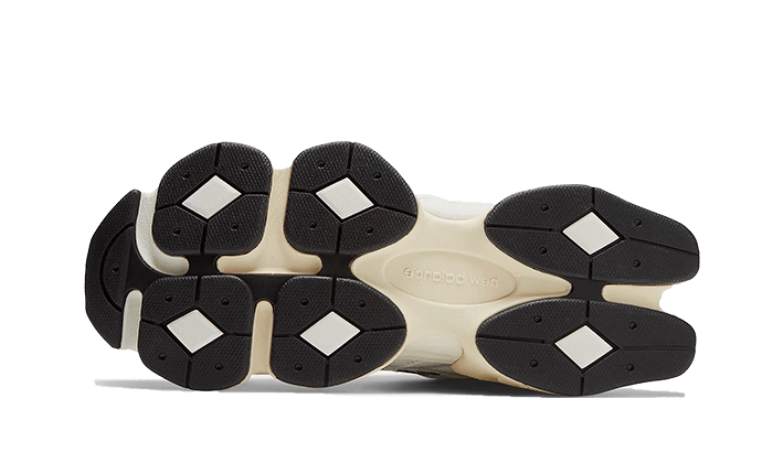 9060 White Black