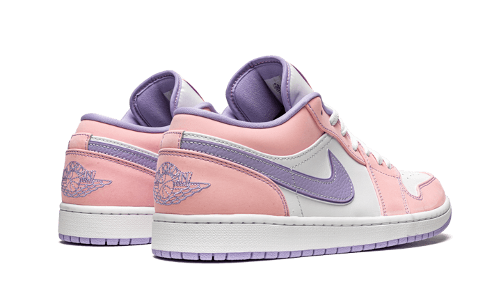 Air Jordan 1 Low SE Arctic Punch