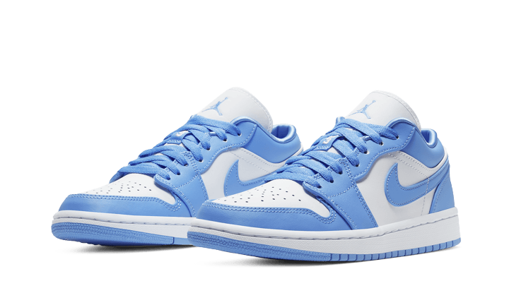 Air Jordan 1 Low UNC