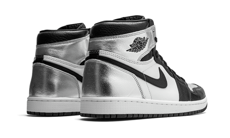 Air Jordan 1 Retro High Silver Toe