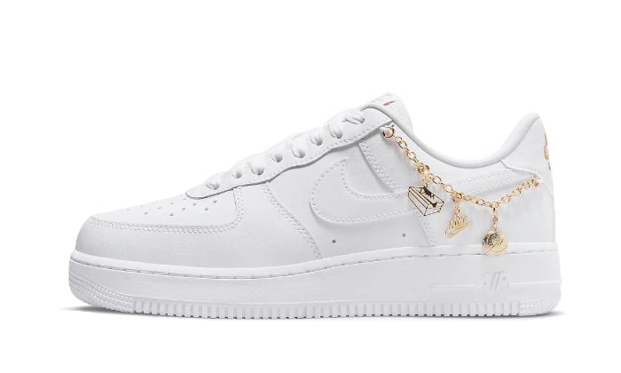 AIR FORCE 1 LOW LX LUCKY CHARMS WHITE