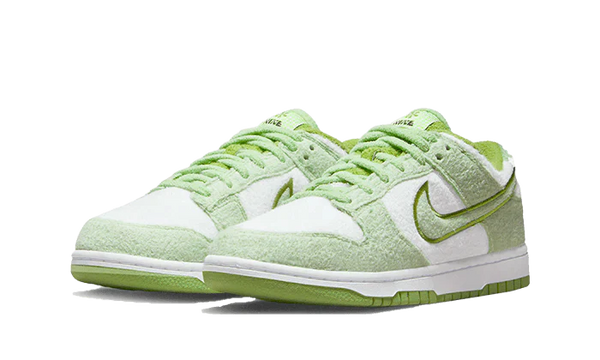 Nike Dunk Low SE Fleece Green