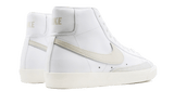 Blazer Mid '77 Vintage Light Bone